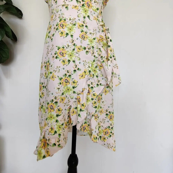 BCBG Generation Floral Ruffle Faux Wrap Sleeveless Dress Sz 2 High-low Pink - Picture 3 of 9